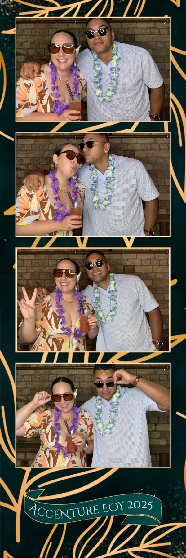 Accenture Christmas Party | View more photos from the event at gallery.photobooth.co.nz/u/SelfieCentral/Accenture-Christmas-Party