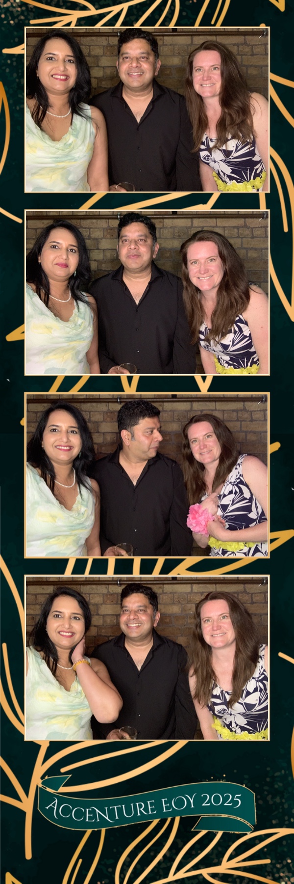 Accenture Christmas Party | View more photos from the event at gallery.photobooth.co.nz/u/SelfieCentral/Accenture-Christmas-Party