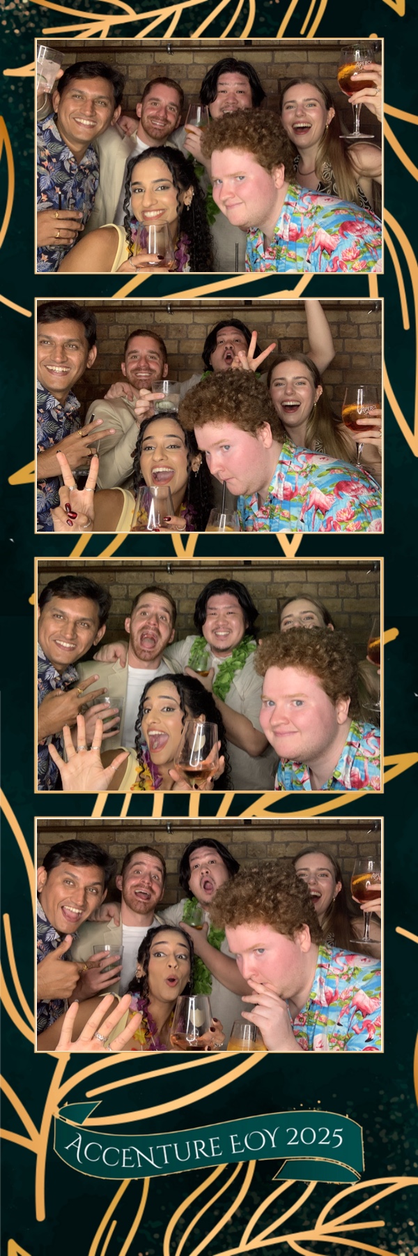 Accenture Christmas Party | View more photos from the event at gallery.photobooth.co.nz/u/SelfieCentral/Accenture-Christmas-Party