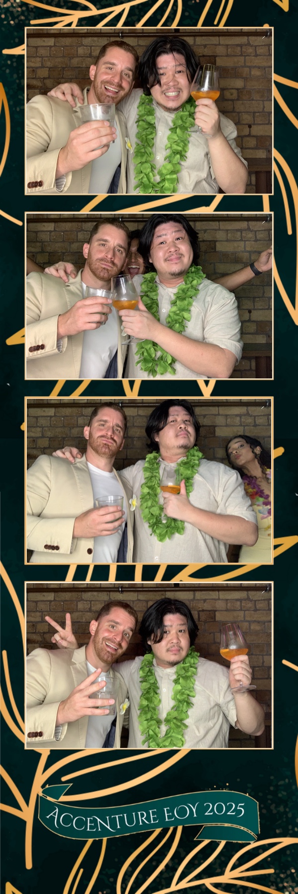 Accenture Christmas Party | View more photos from the event at gallery.photobooth.co.nz/u/SelfieCentral/Accenture-Christmas-Party