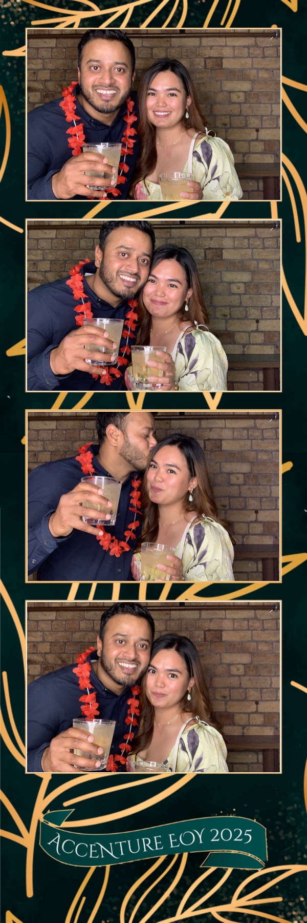 Accenture Christmas Party | View more photos from the event at gallery.photobooth.co.nz/u/SelfieCentral/Accenture-Christmas-Party