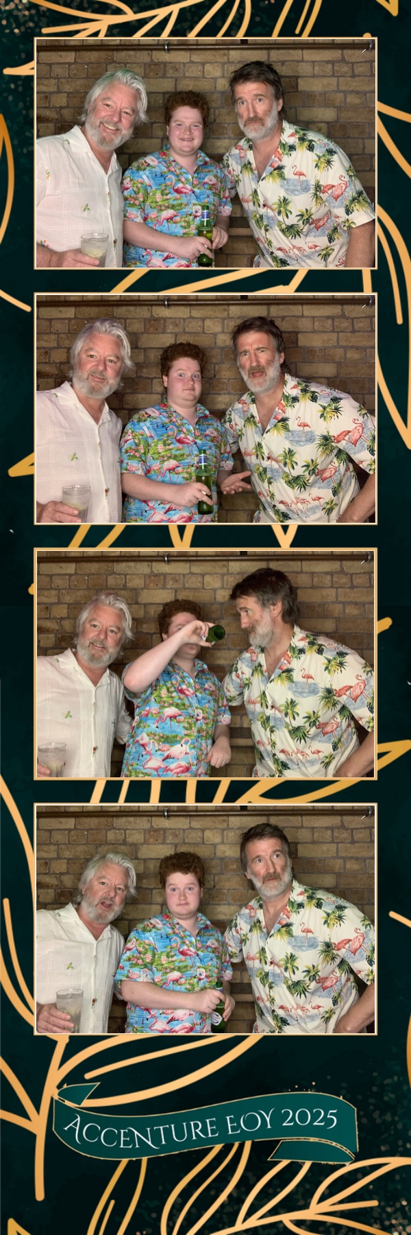 Accenture Christmas Party | View more photos from the event at gallery.photobooth.co.nz/u/SelfieCentral/Accenture-Christmas-Party