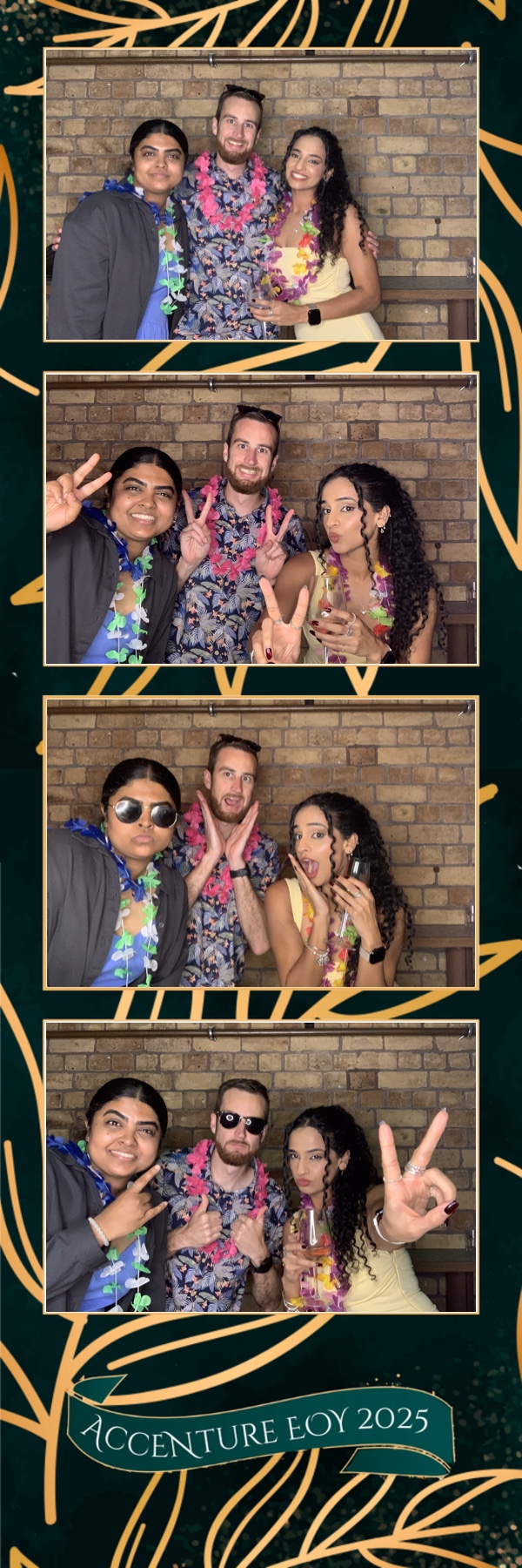 Accenture Christmas Party | View more photos from the event at gallery.photobooth.co.nz/u/SelfieCentral/Accenture-Christmas-Party