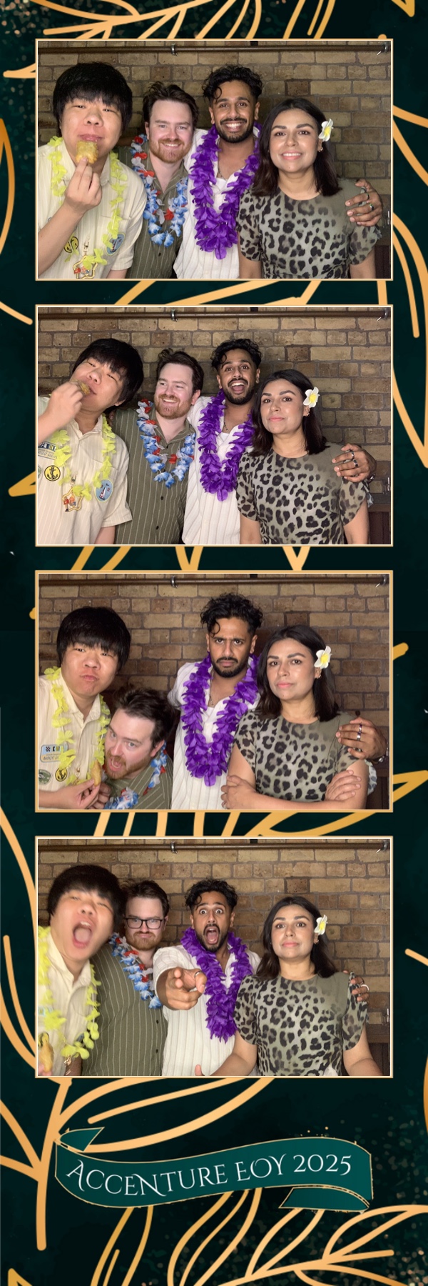 Accenture Christmas Party | View more photos from the event at gallery.photobooth.co.nz/u/SelfieCentral/Accenture-Christmas-Party