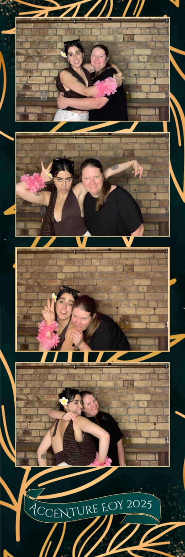 Accenture Christmas Party | View more photos from the event at gallery.photobooth.co.nz/u/SelfieCentral/Accenture-Christmas-Party