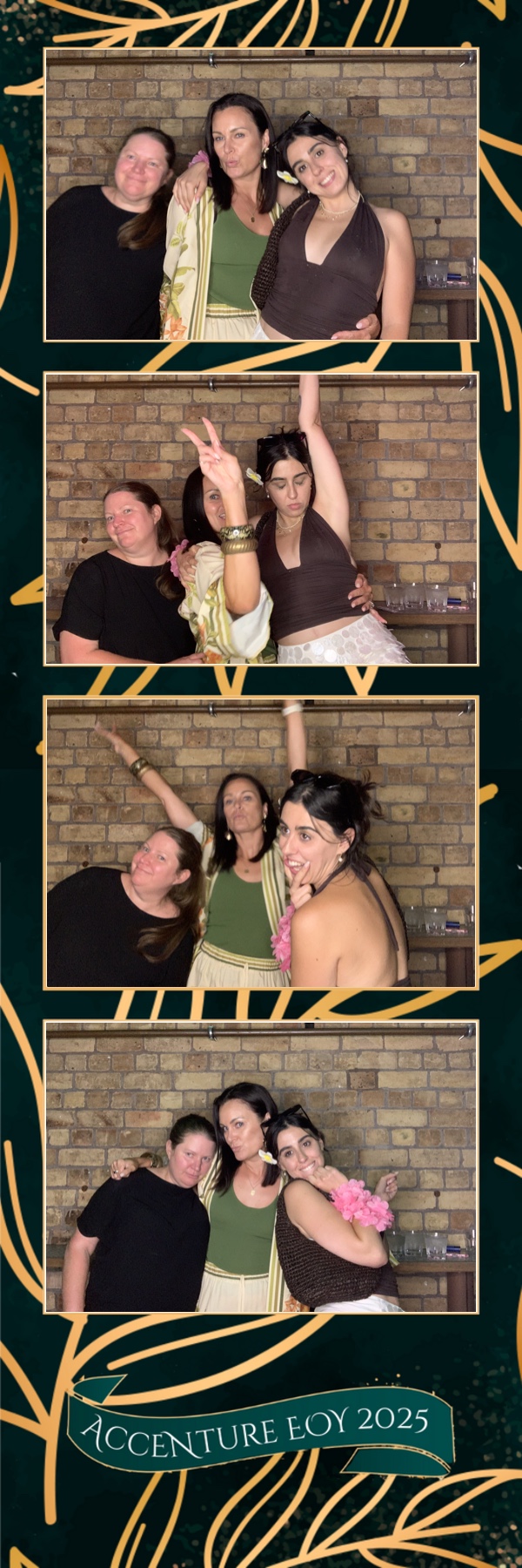 Accenture Christmas Party | View more photos from the event at gallery.photobooth.co.nz/u/SelfieCentral/Accenture-Christmas-Party