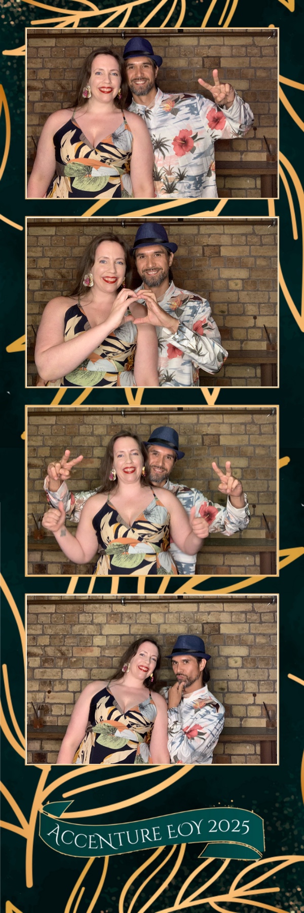 Accenture Christmas Party | View more photos from the event at gallery.photobooth.co.nz/u/SelfieCentral/Accenture-Christmas-Party