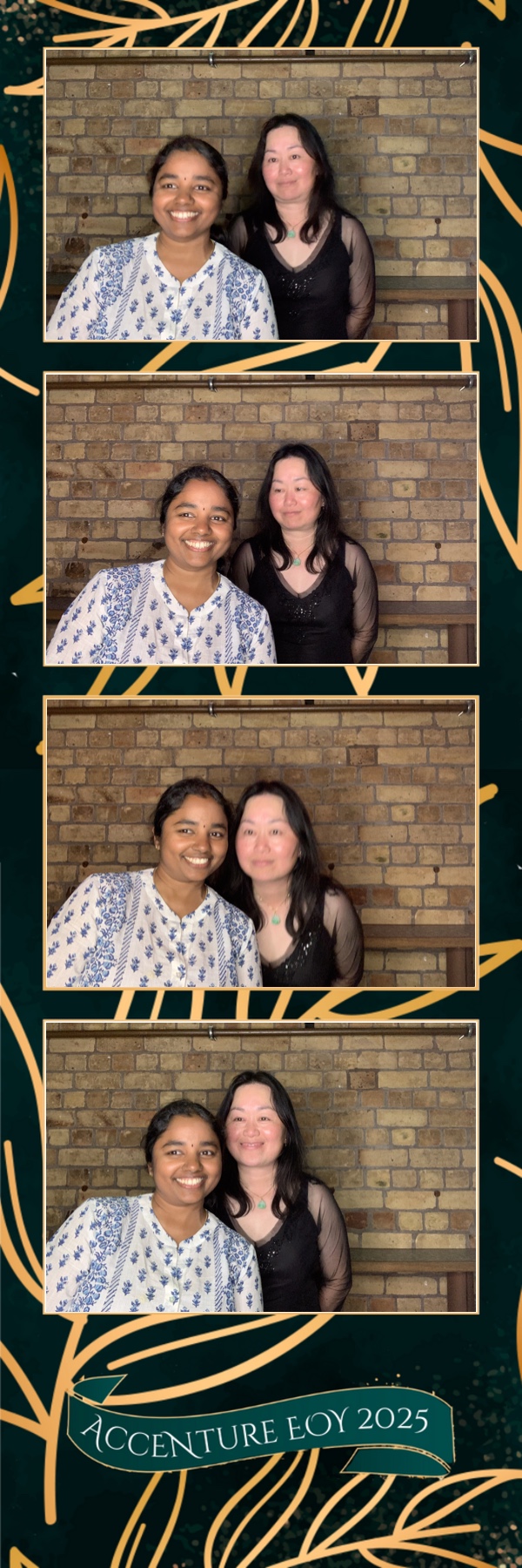 Accenture Christmas Party | View more photos from the event at gallery.photobooth.co.nz/u/SelfieCentral/Accenture-Christmas-Party