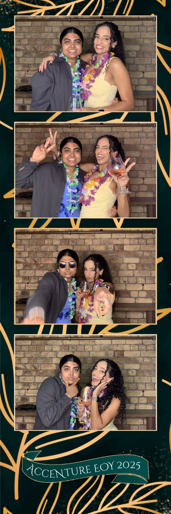 Accenture Christmas Party | View more photos from the event at gallery.photobooth.co.nz/u/SelfieCentral/Accenture-Christmas-Party