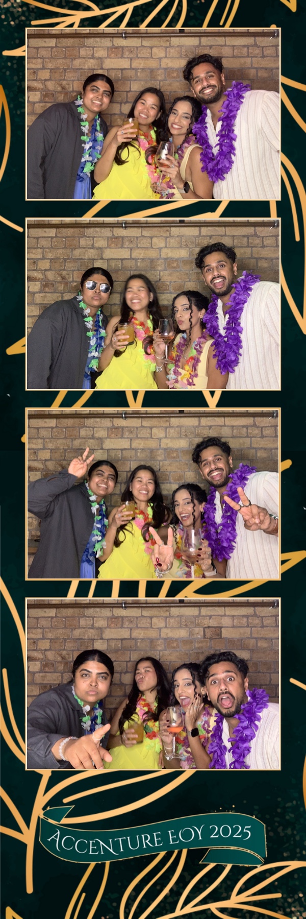 Accenture Christmas Party | View more photos from the event at gallery.photobooth.co.nz/u/SelfieCentral/Accenture-Christmas-Party