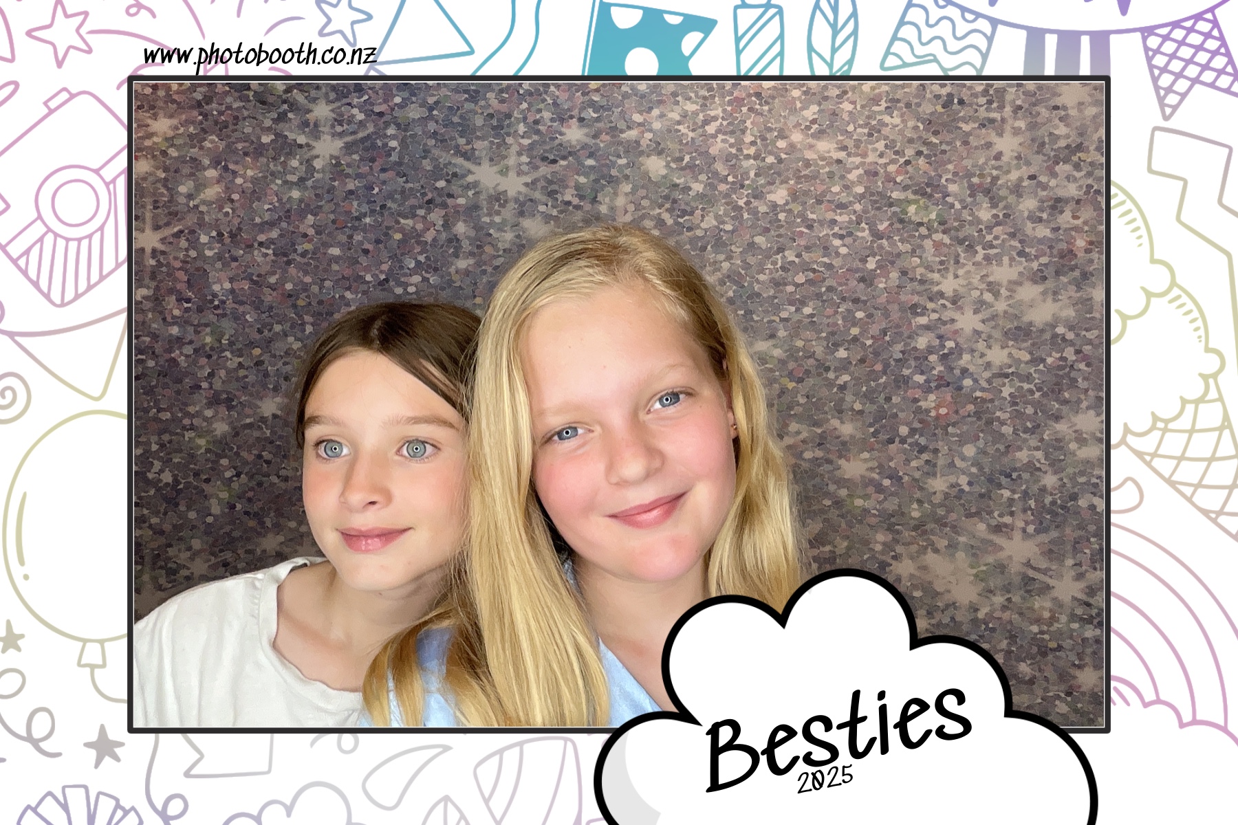 Besties | View more photos from the event at gallery.photobooth.co.nz/u/SelfieCentral/Besties