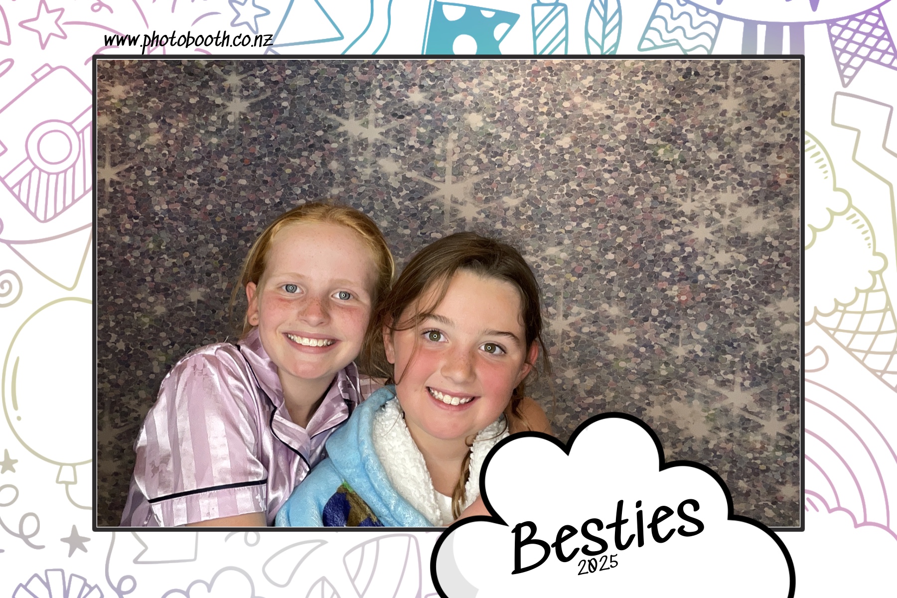 Besties | View more photos from the event at gallery.photobooth.co.nz/u/SelfieCentral/Besties