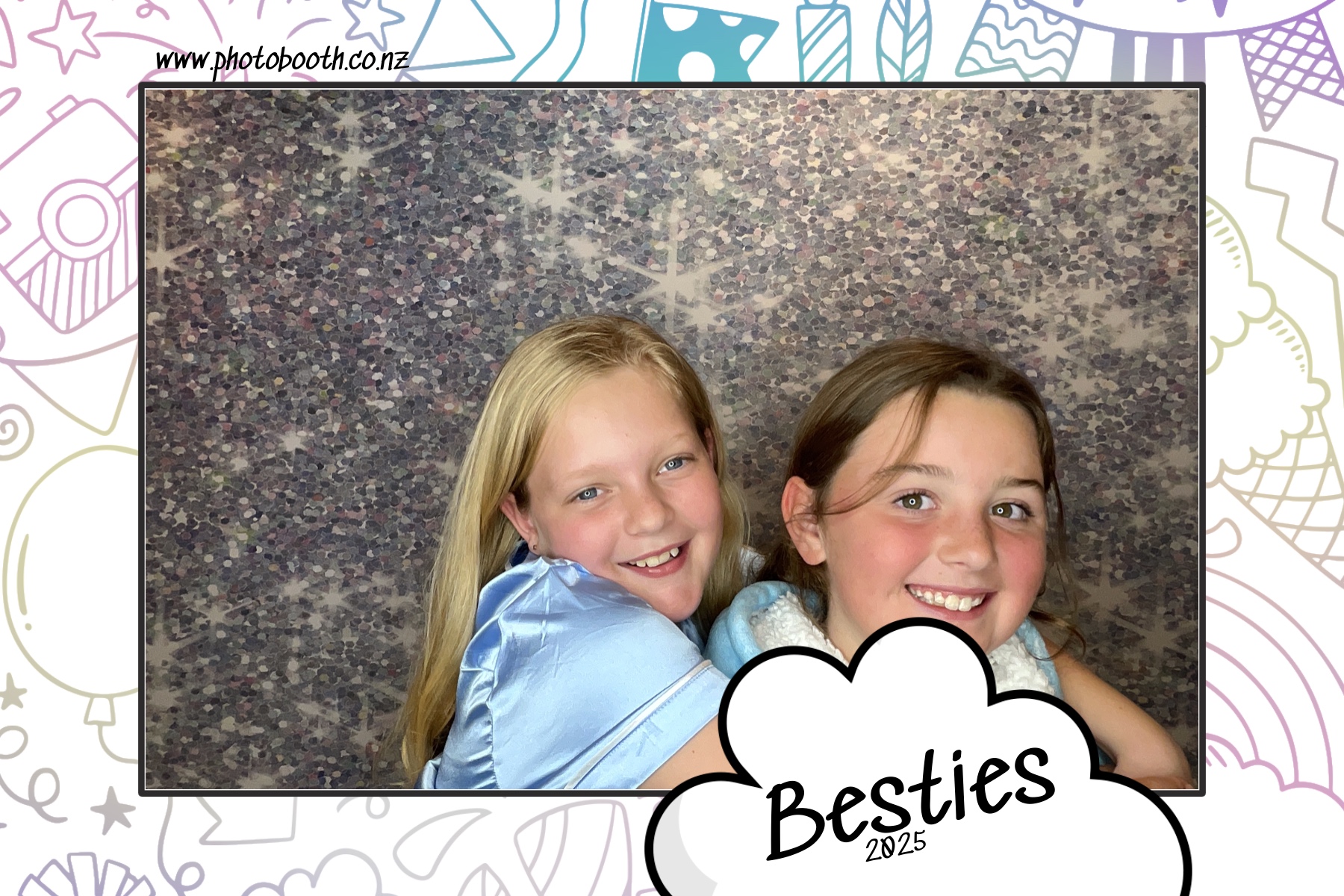Besties | View more photos from the event at gallery.photobooth.co.nz/u/SelfieCentral/Besties
