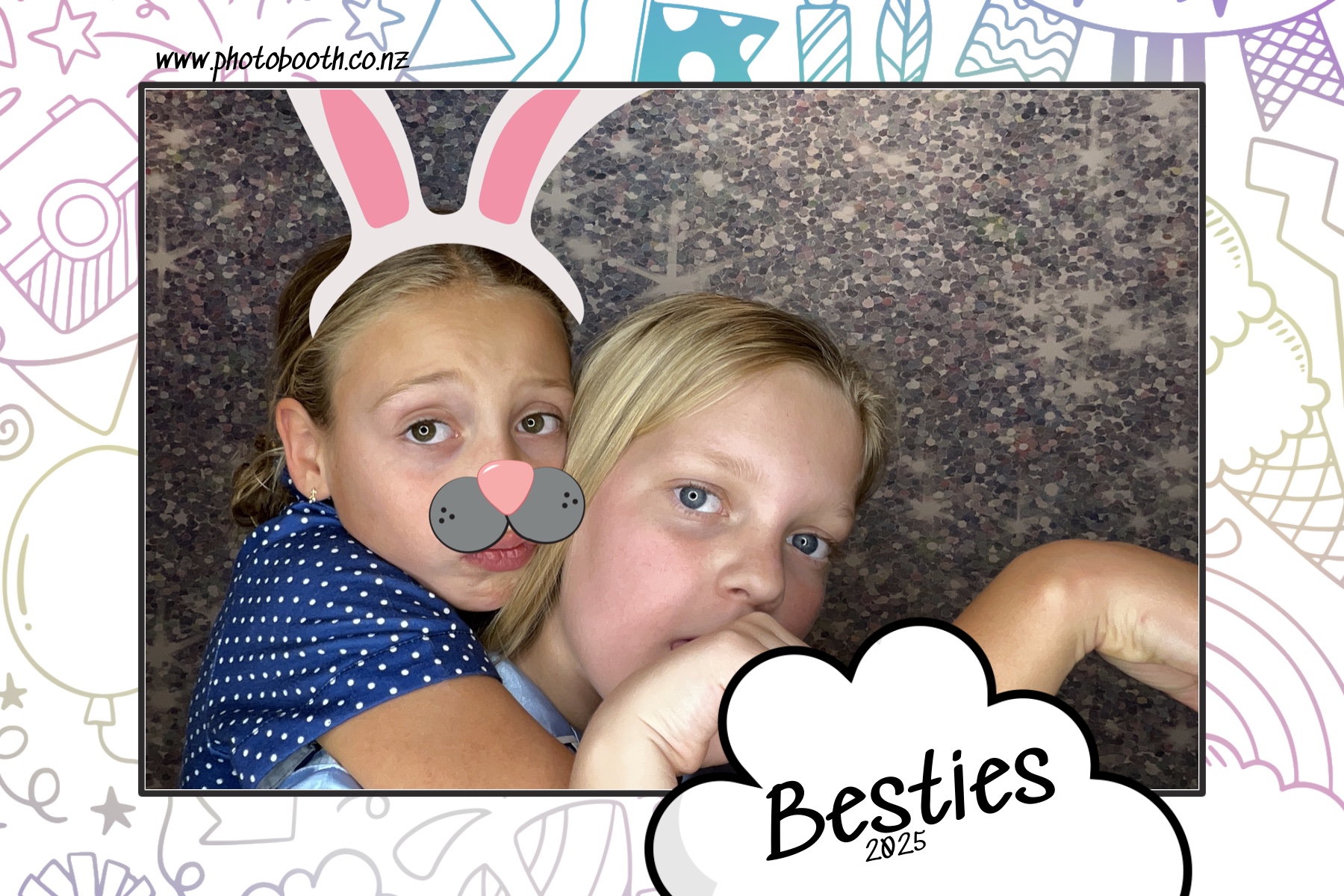 Besties | View more photos from the event at gallery.photobooth.co.nz/u/SelfieCentral/Besties