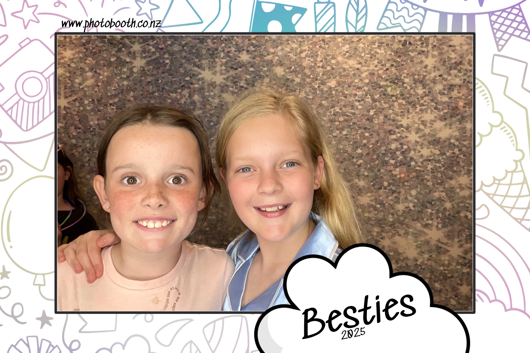 Besties | View more photos from the event at gallery.photobooth.co.nz/u/SelfieCentral/Besties