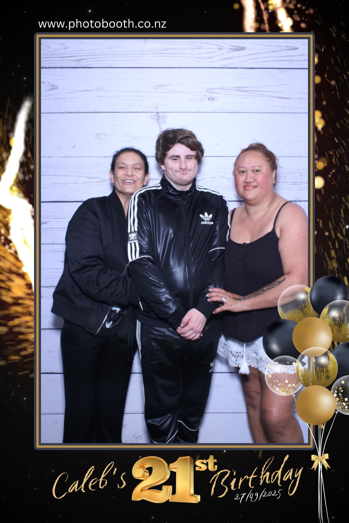 Caleb's 21st | View more photos from the event at gallery.photobooth.co.nz/u/SelfieCentral/Calebs-21st