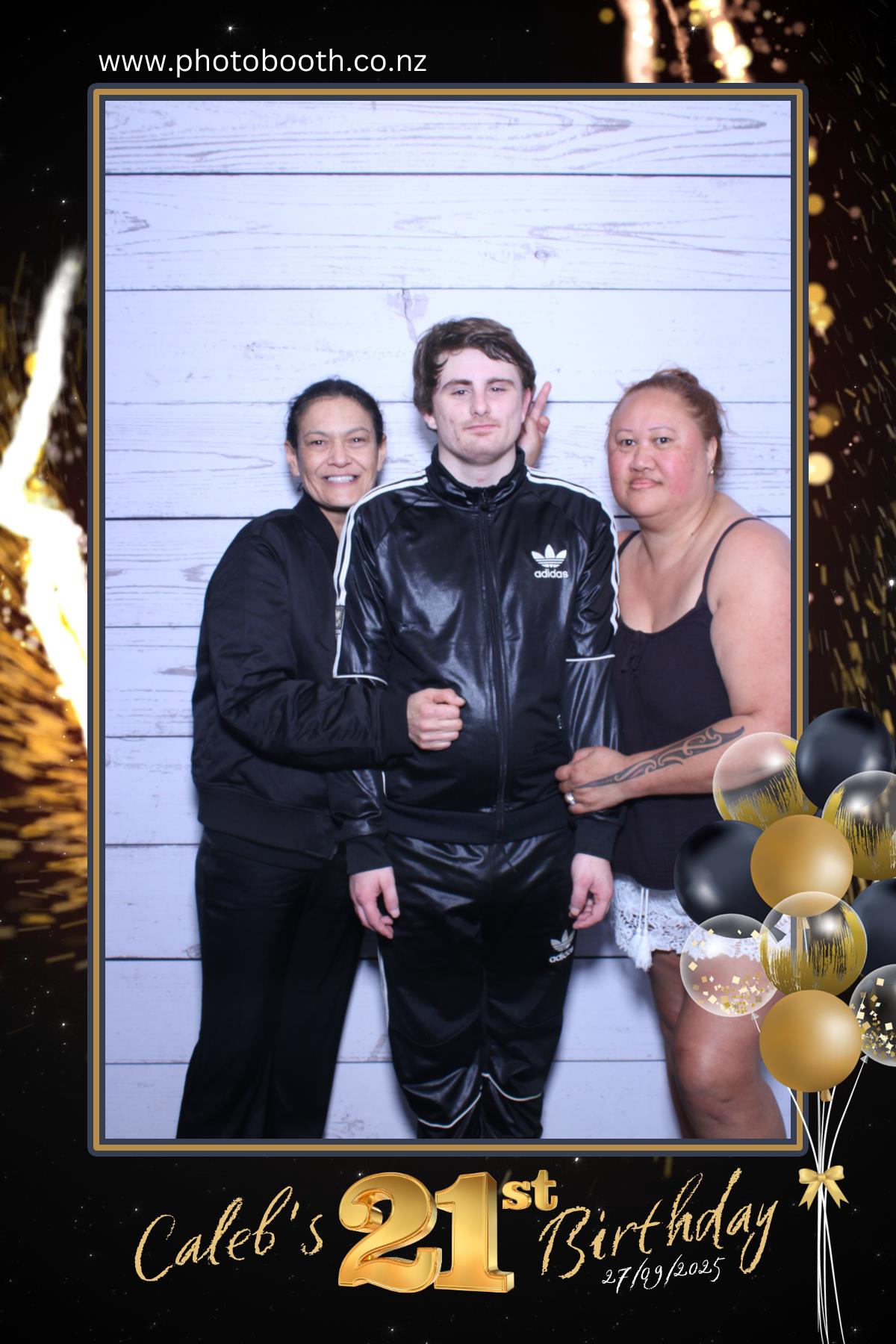 Caleb's 21st | View more photos from the event at gallery.photobooth.co.nz/u/SelfieCentral/Calebs-21st