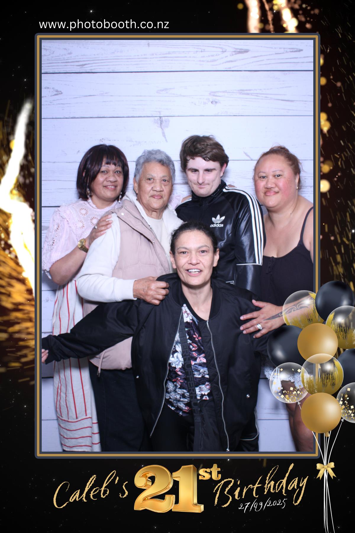 Caleb's 21st | View more photos from the event at gallery.photobooth.co.nz/u/SelfieCentral/Calebs-21st