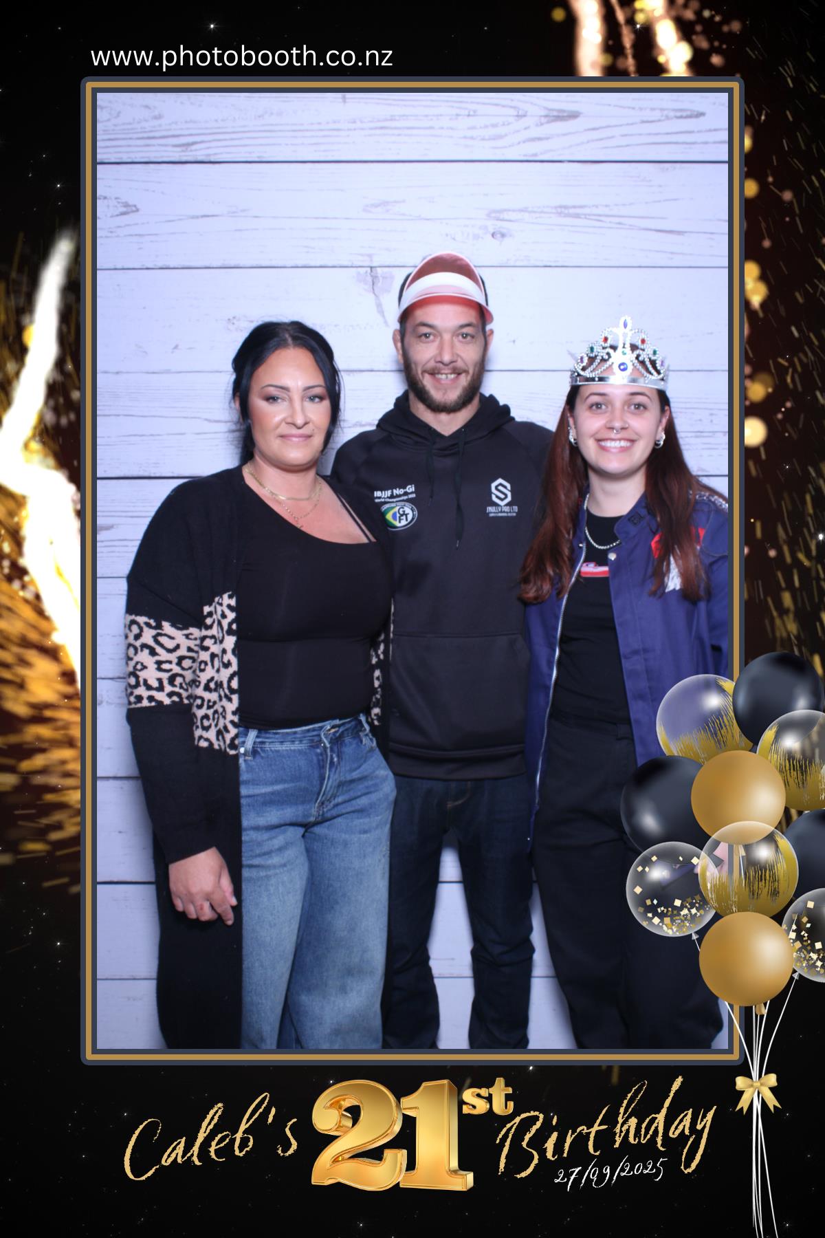 Caleb's 21st | View more photos from the event at gallery.photobooth.co.nz/u/SelfieCentral/Calebs-21st