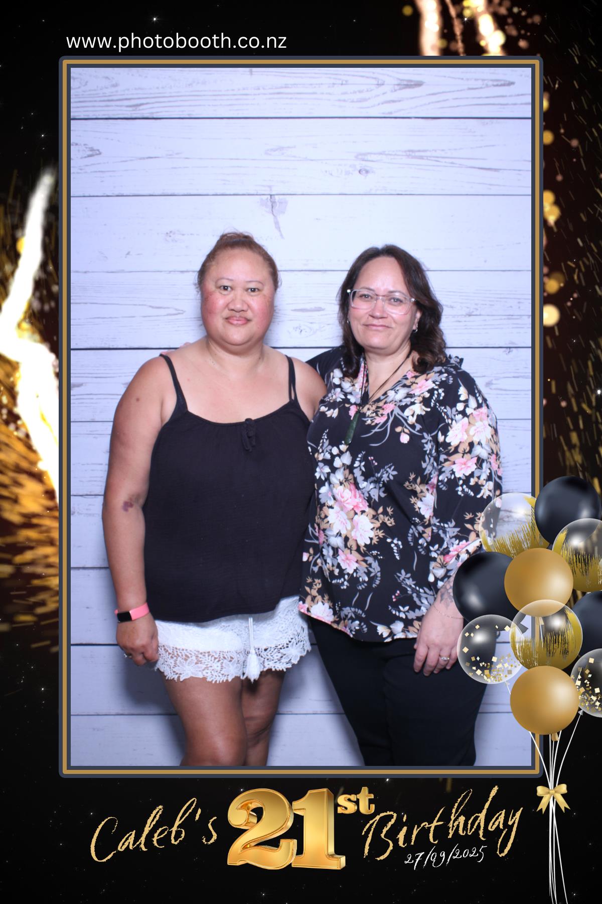 Caleb's 21st | View more photos from the event at gallery.photobooth.co.nz/u/SelfieCentral/Calebs-21st