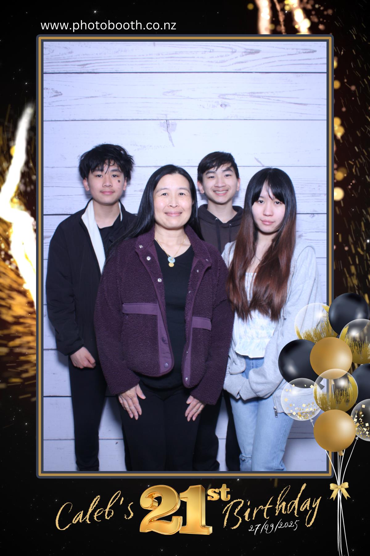 Caleb's 21st | View more photos from the event at gallery.photobooth.co.nz/u/SelfieCentral/Calebs-21st