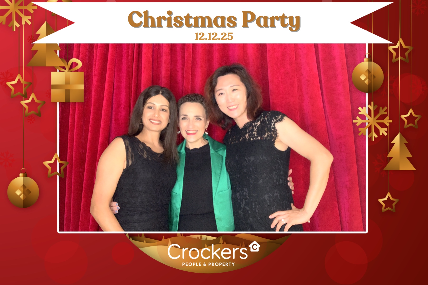 Crockers Christmas Party | View more photos from the event at gallery.photobooth.co.nz/u/SelfieCentral/Crockers-Christmas-Party-1