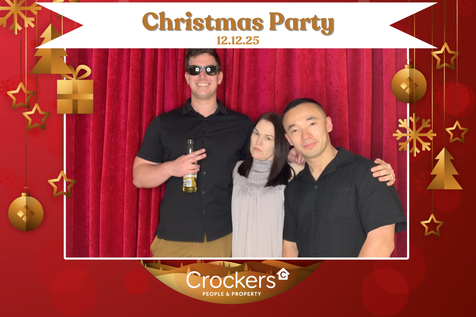 Crockers Christmas Party | View more photos from the event at gallery.photobooth.co.nz/u/SelfieCentral/Crockers-Christmas-Party-1