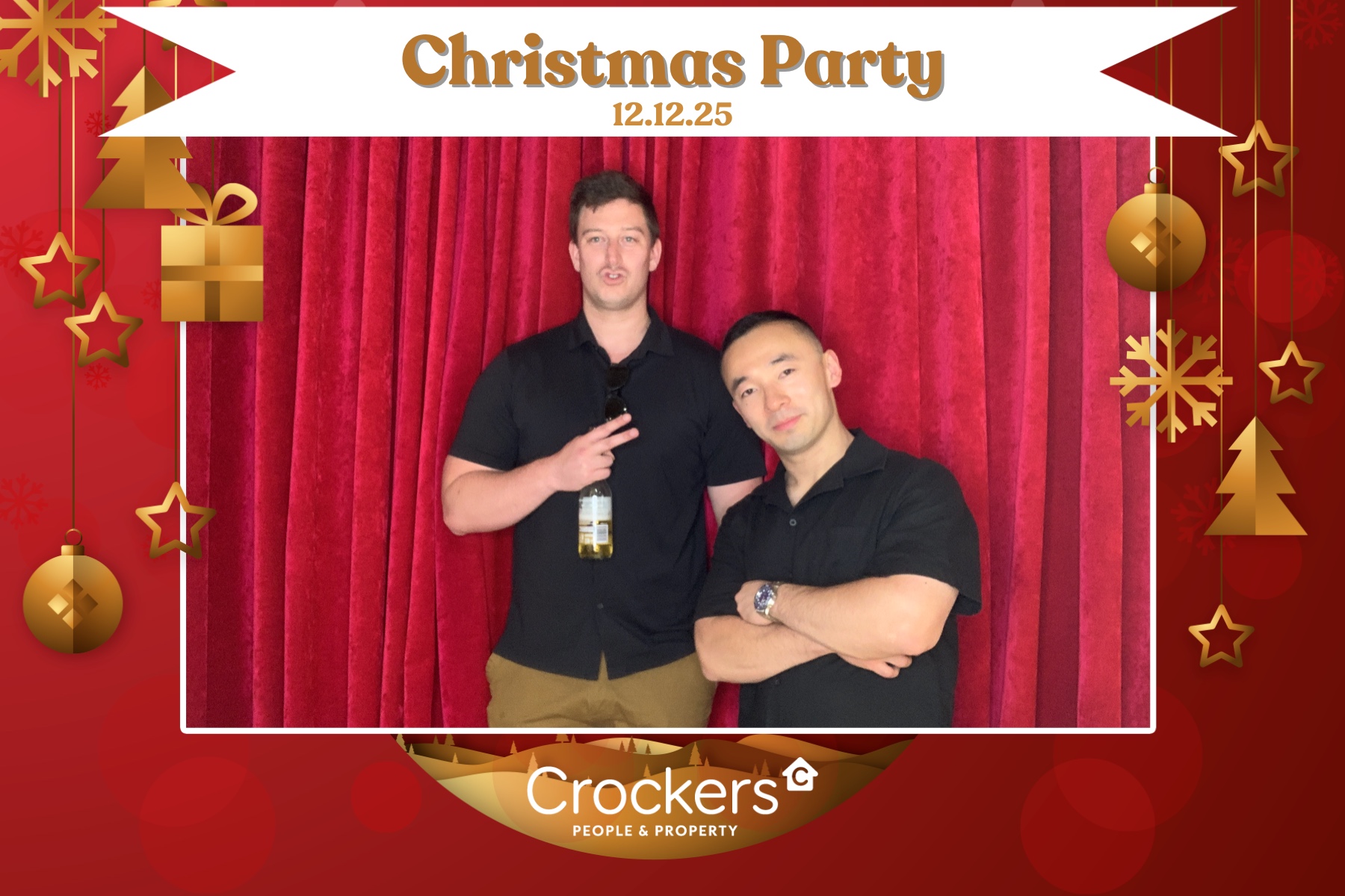 Crockers Christmas Party | View more photos from the event at gallery.photobooth.co.nz/u/SelfieCentral/Crockers-Christmas-Party-1