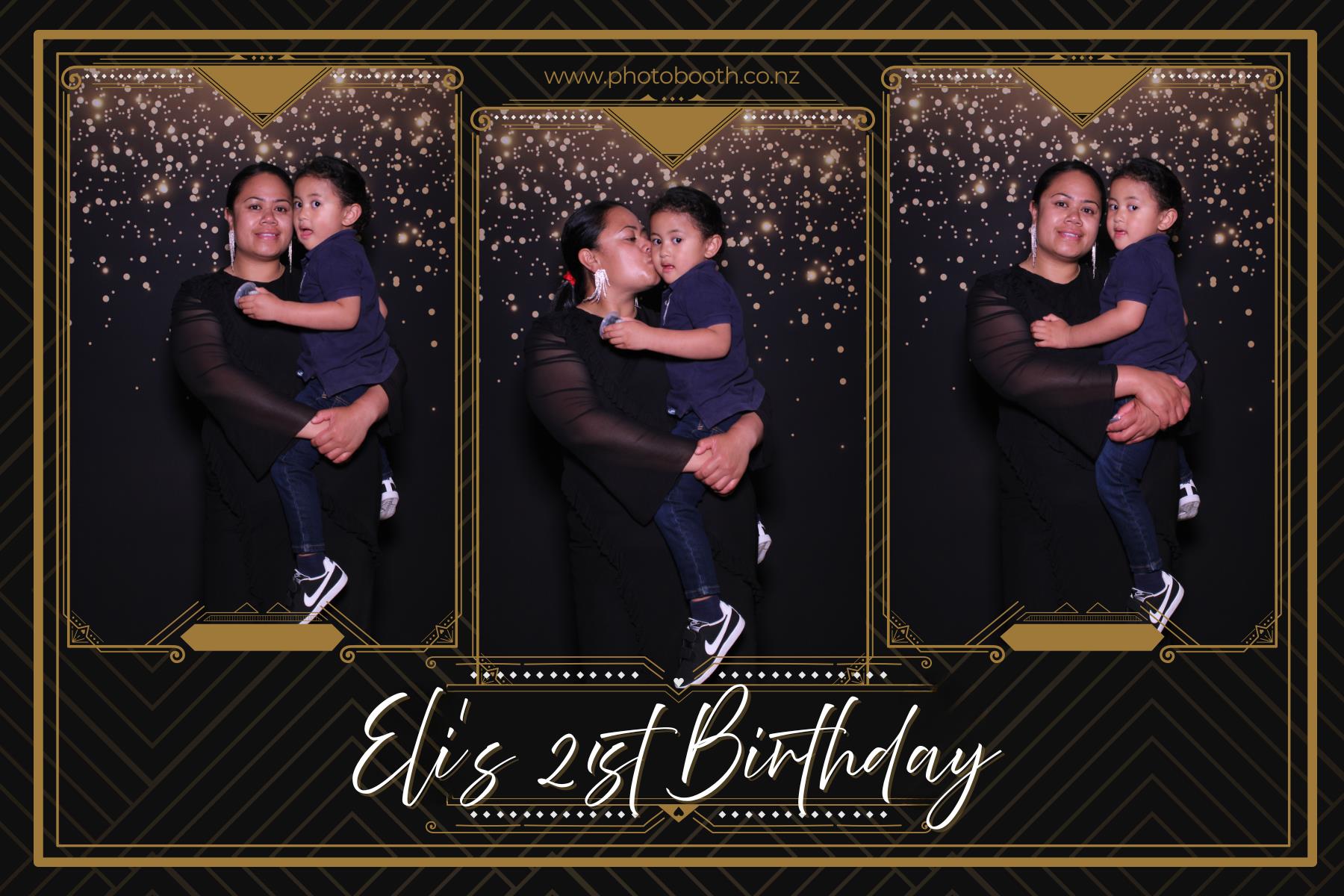 Elliot's 21st Birthday | View more photos from the event at gallery.photobooth.co.nz/u/SelfieCentral/Elliots-21st-Birthday