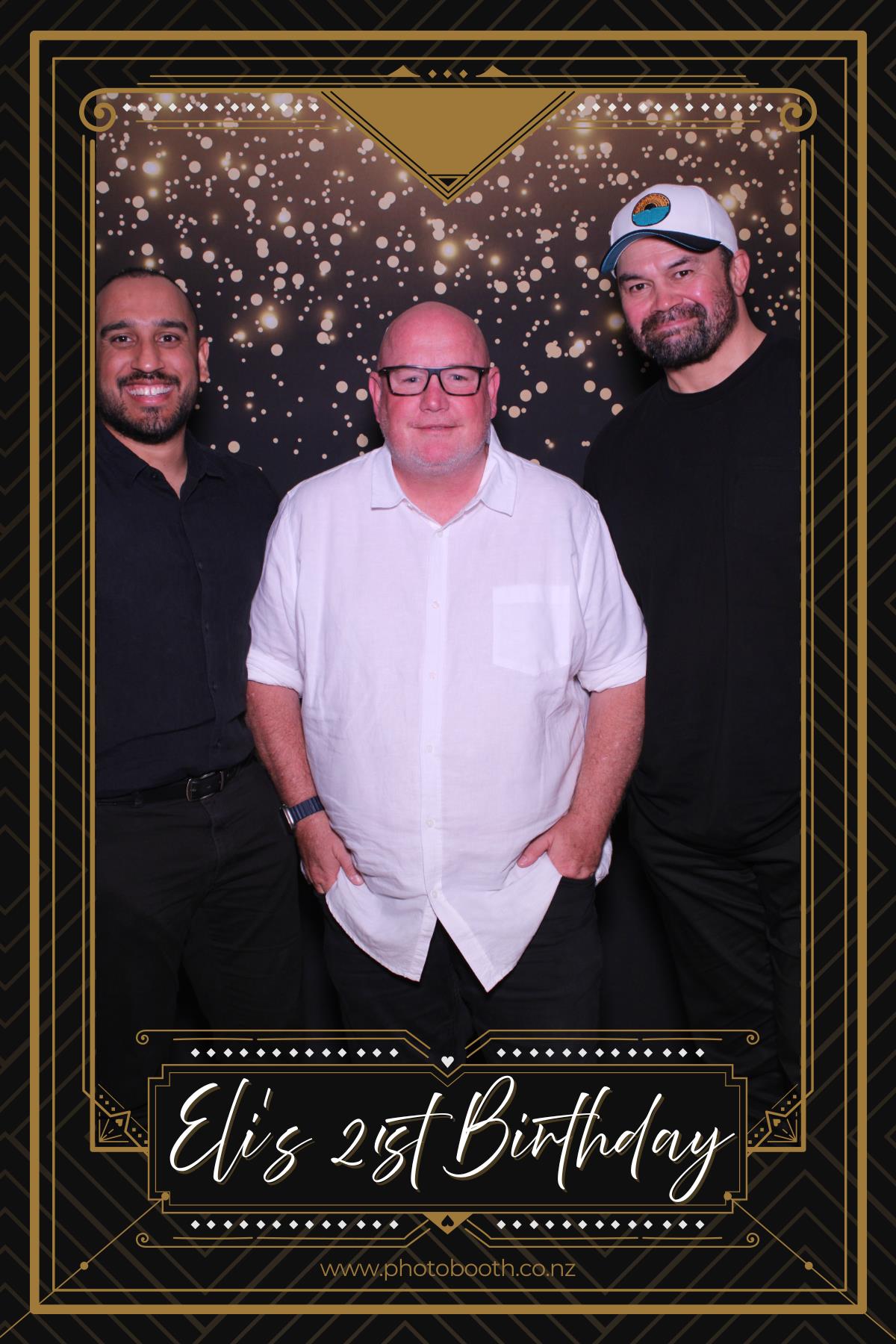 Elliot's 21st Birthday | View more photos from the event at gallery.photobooth.co.nz/u/SelfieCentral/Elliots-21st-Birthday
