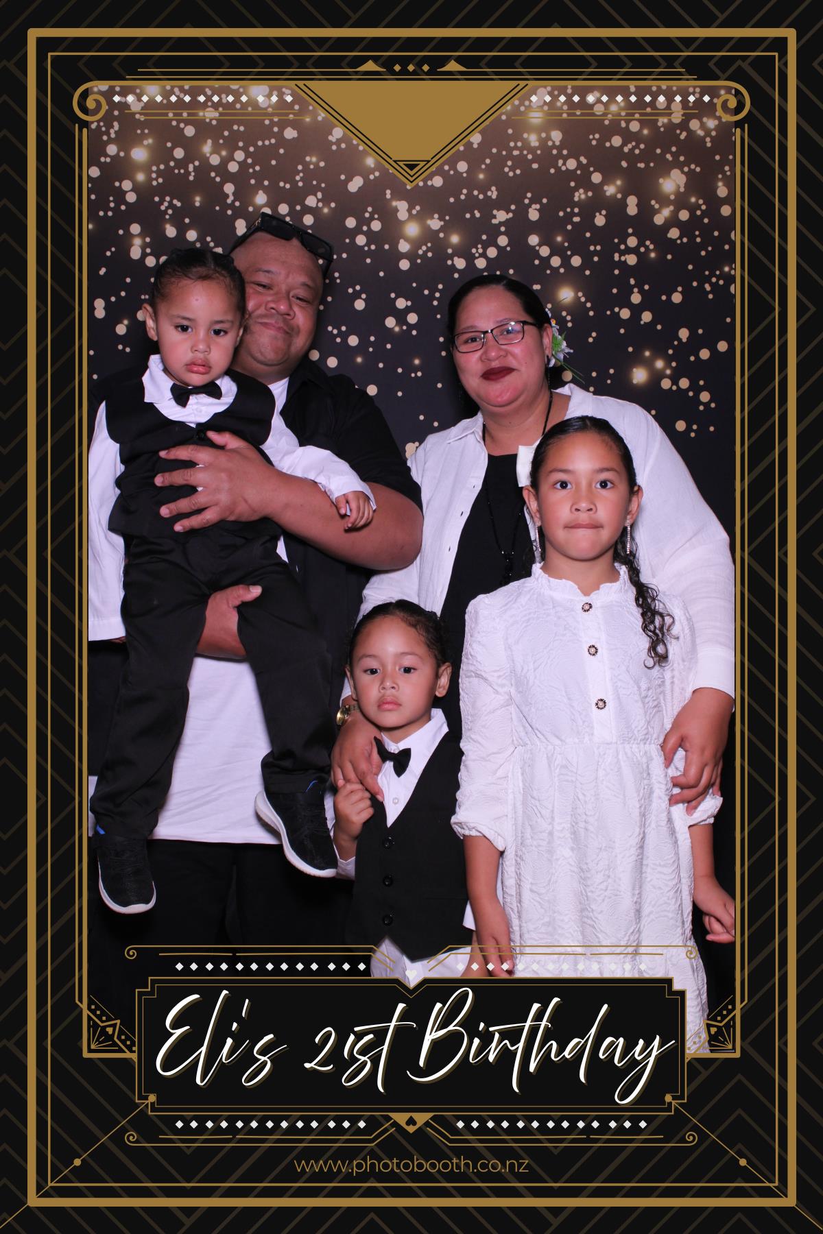 Elliot's 21st Birthday | View more photos from the event at gallery.photobooth.co.nz/u/SelfieCentral/Elliots-21st-Birthday