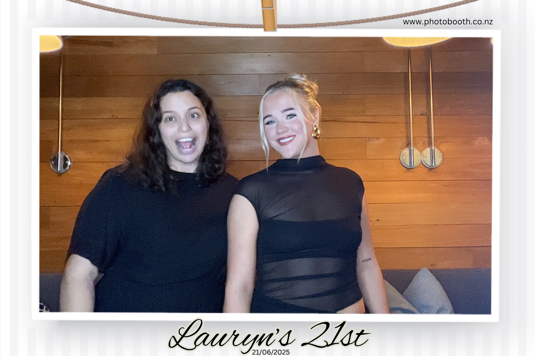 Lauryn's 21st | View more photos from the event at gallery.photobooth.co.nz/u/SelfieCentral/Lauryns-21st