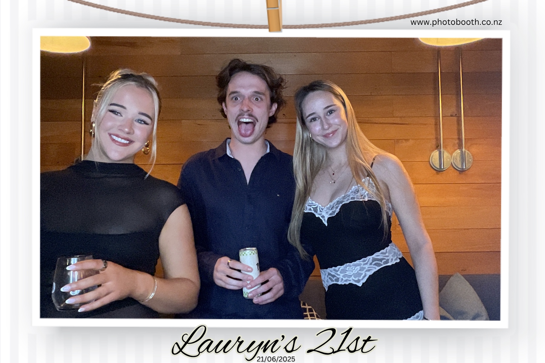 Lauryn's 21st | View more photos from the event at gallery.photobooth.co.nz/u/SelfieCentral/Lauryns-21st