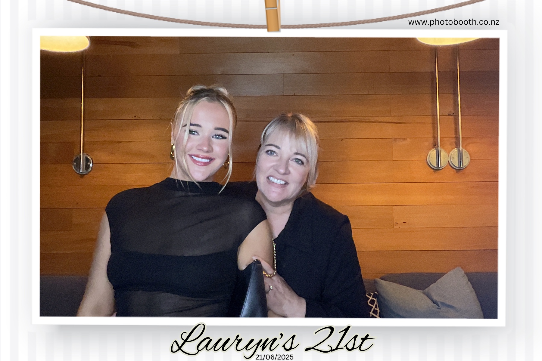 Lauryn's 21st | View more photos from the event at gallery.photobooth.co.nz/u/SelfieCentral/Lauryns-21st