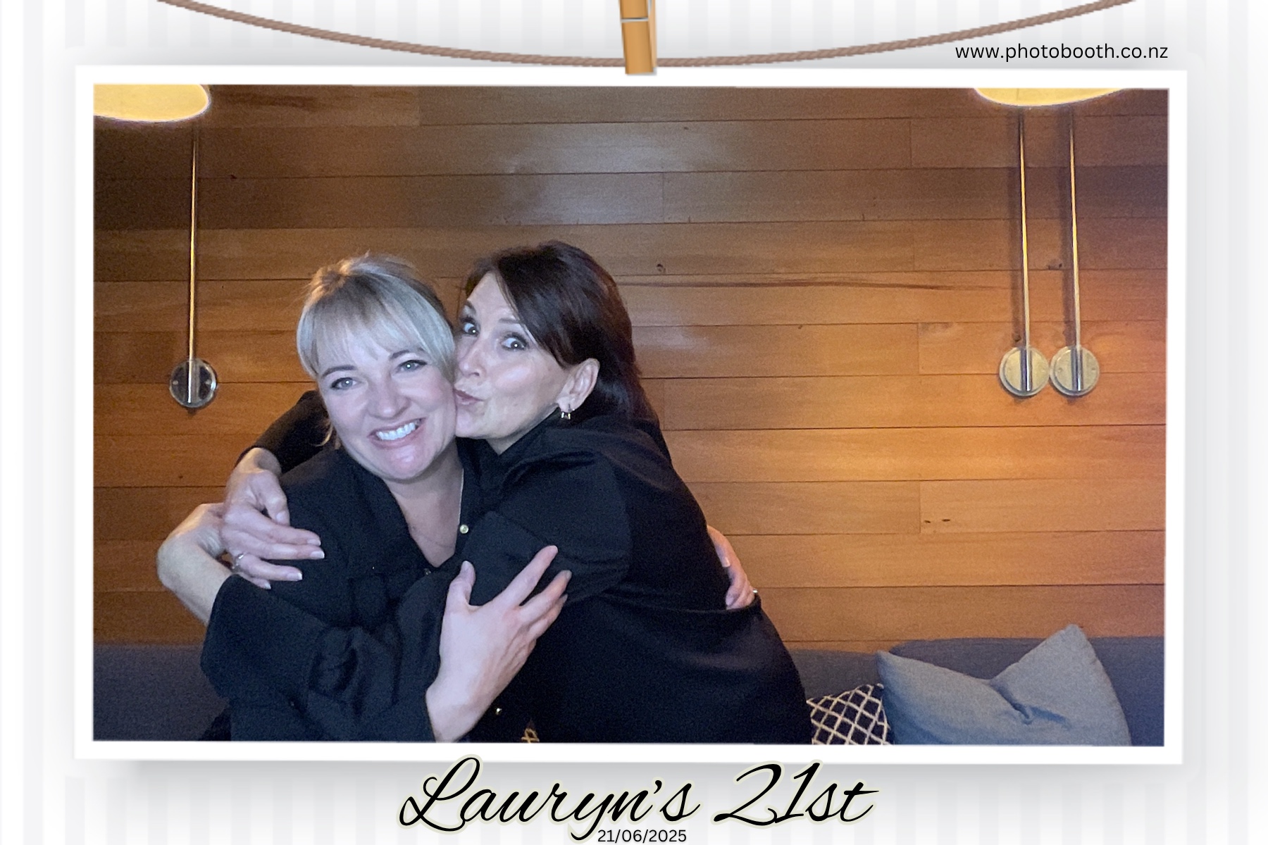 Lauryn's 21st | View more photos from the event at gallery.photobooth.co.nz/u/SelfieCentral/Lauryns-21st