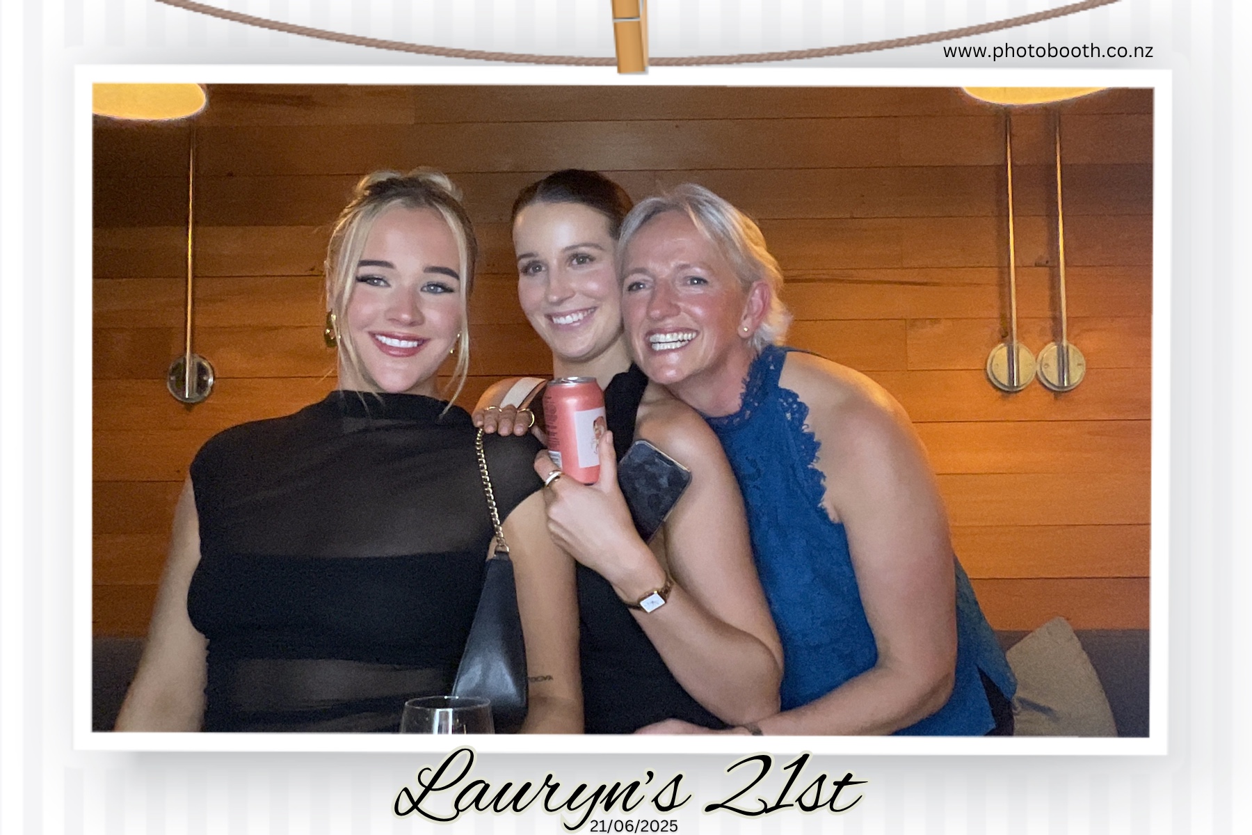 Lauryn's 21st | View more photos from the event at gallery.photobooth.co.nz/u/SelfieCentral/Lauryns-21st