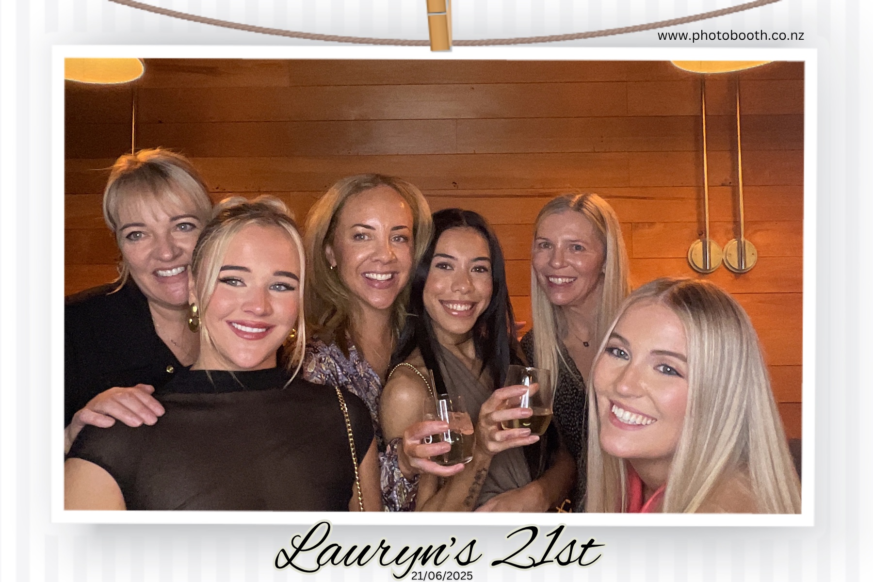 Lauryn's 21st | View more photos from the event at gallery.photobooth.co.nz/u/SelfieCentral/Lauryns-21st