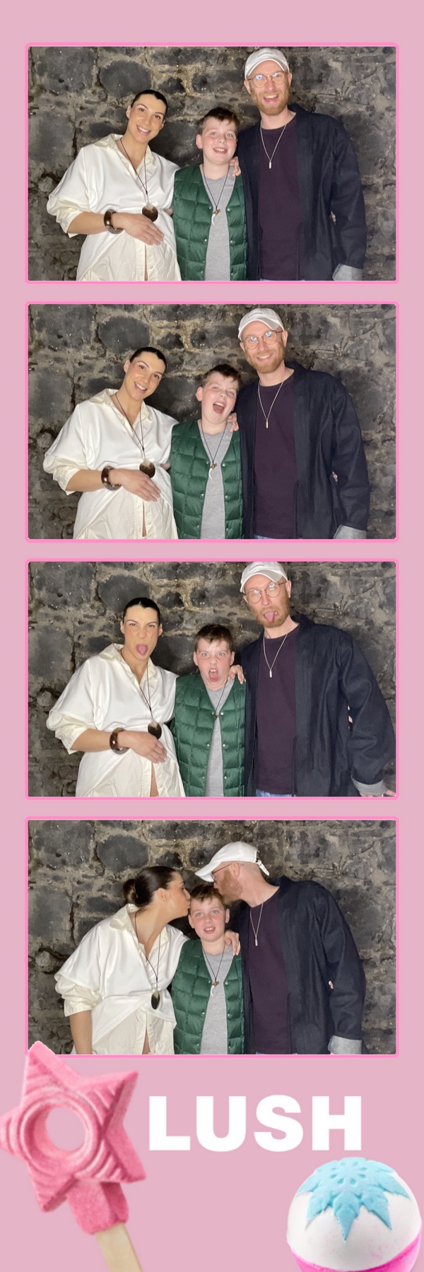 Lush Christmas PR Event | View more photos from the event at gallery.photobooth.co.nz/u/SelfieCentral/Lush-Christmas-PR-Event