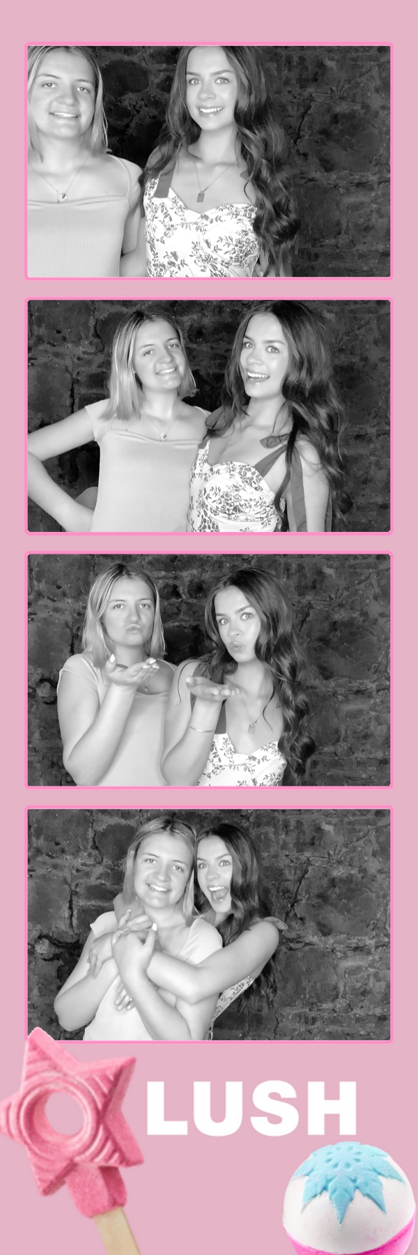 Lush Christmas PR Event | View more photos from the event at gallery.photobooth.co.nz/u/SelfieCentral/Lush-Christmas-PR-Event