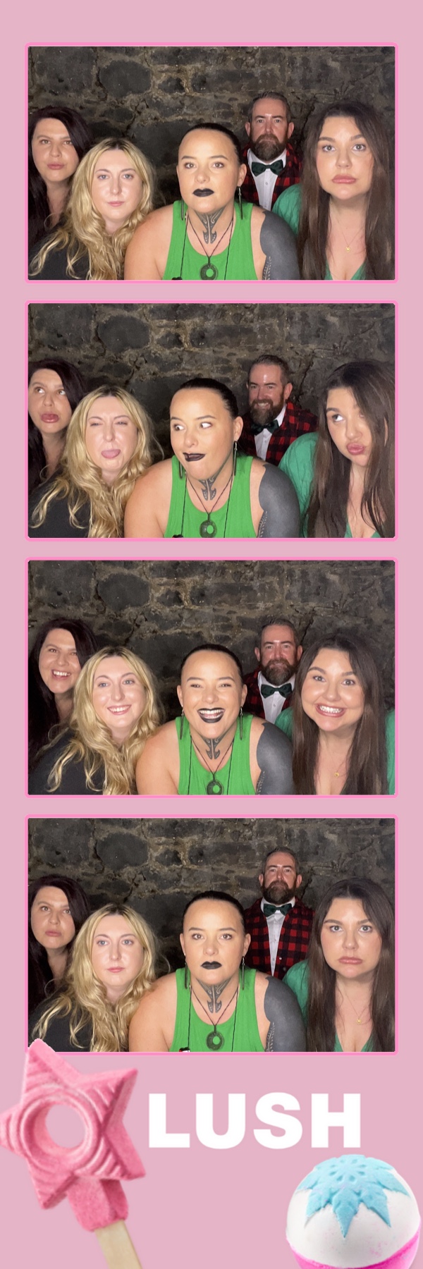 Lush Christmas PR Event | View more photos from the event at gallery.photobooth.co.nz/u/SelfieCentral/Lush-Christmas-PR-Event