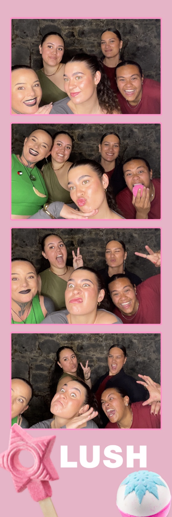 Lush Christmas PR Event | View more photos from the event at gallery.photobooth.co.nz/u/SelfieCentral/Lush-Christmas-PR-Event