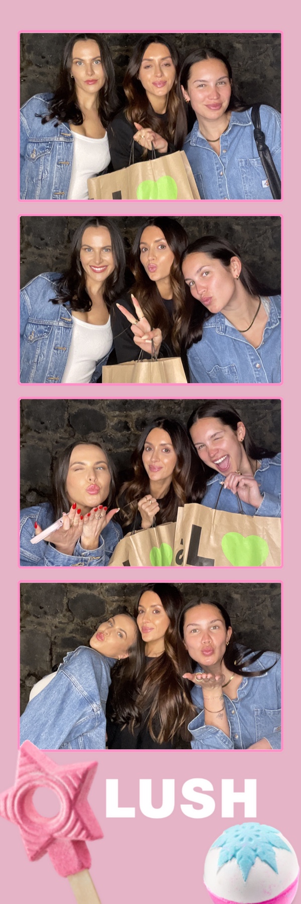 Lush Christmas PR Event | View more photos from the event at gallery.photobooth.co.nz/u/SelfieCentral/Lush-Christmas-PR-Event