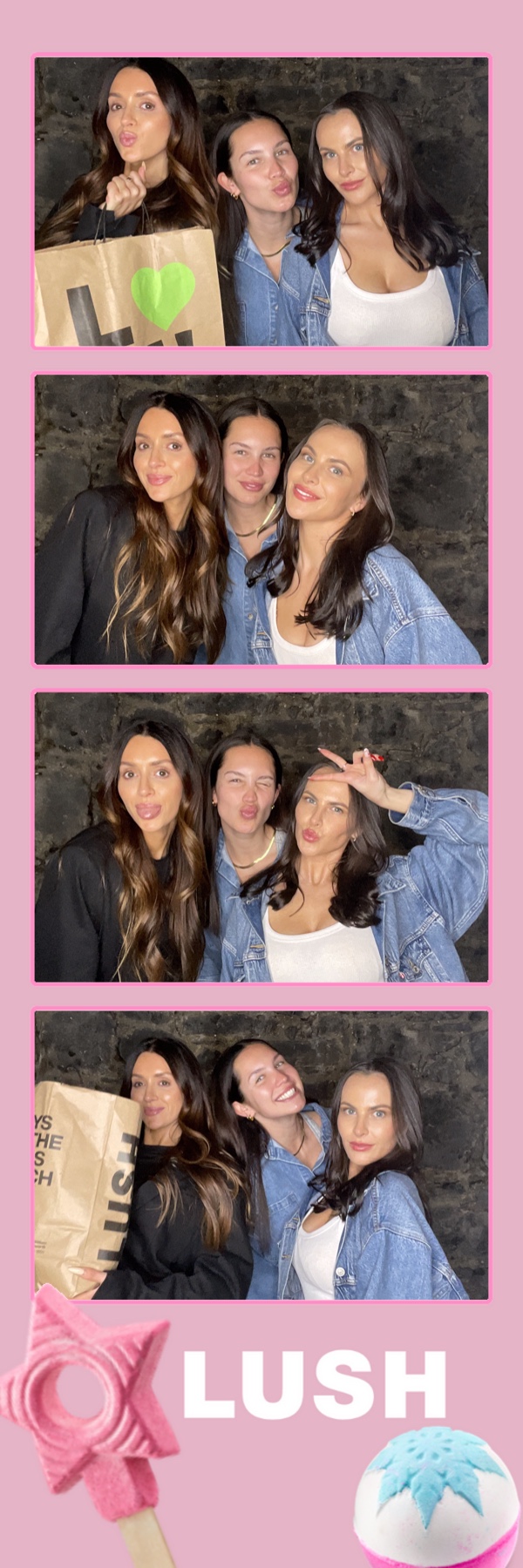 Lush Christmas PR Event | View more photos from the event at gallery.photobooth.co.nz/u/SelfieCentral/Lush-Christmas-PR-Event