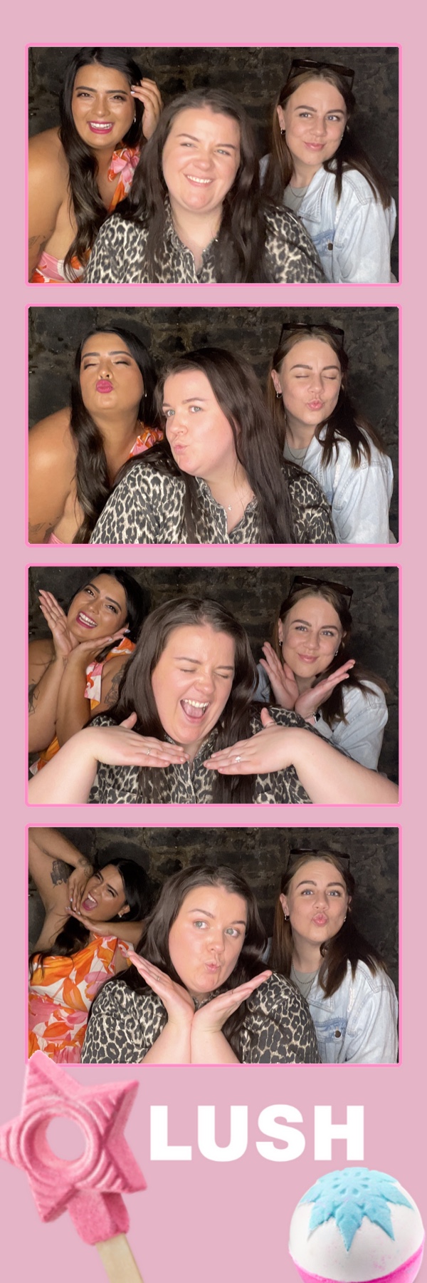 Lush Christmas PR Event | View more photos from the event at gallery.photobooth.co.nz/u/SelfieCentral/Lush-Christmas-PR-Event