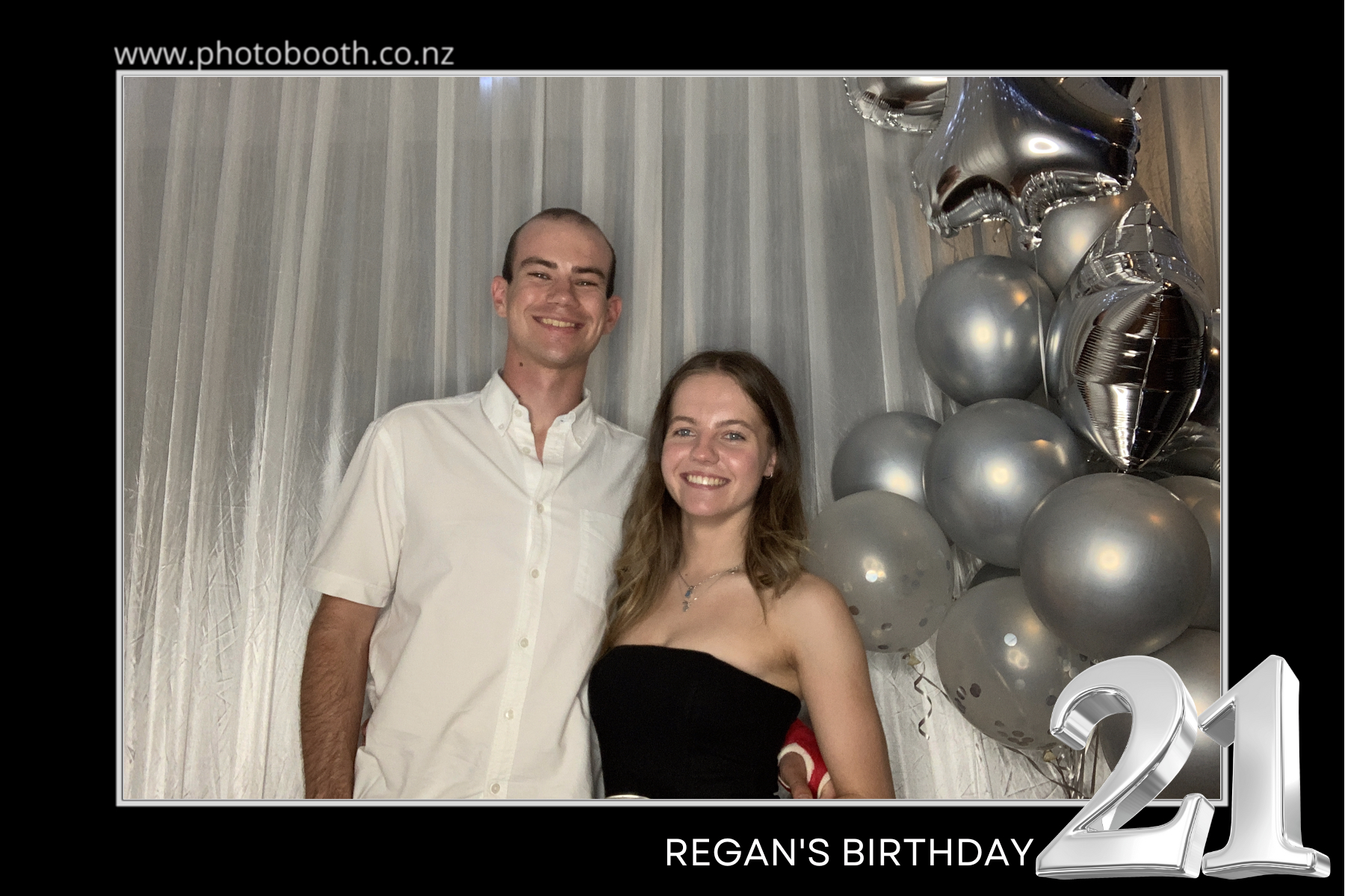 Regan's 21st | View more photos from the event at gallery.photobooth.co.nz/u/SelfieCentral/Regans-21st