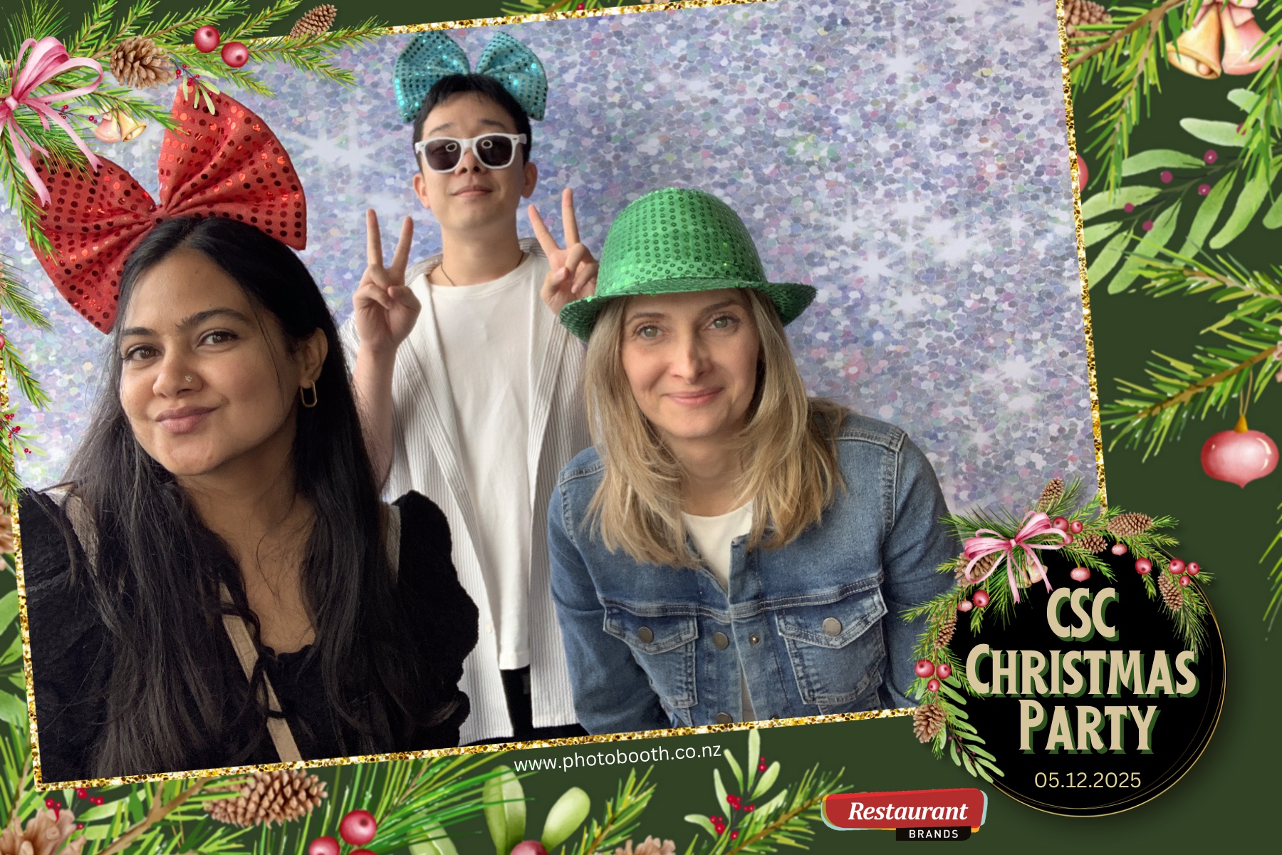 Restaurant Brands Christmas Party | View more photos from the event at gallery.photobooth.co.nz/u/SelfieCentral/Restaurant-Brands-Christmas-Party