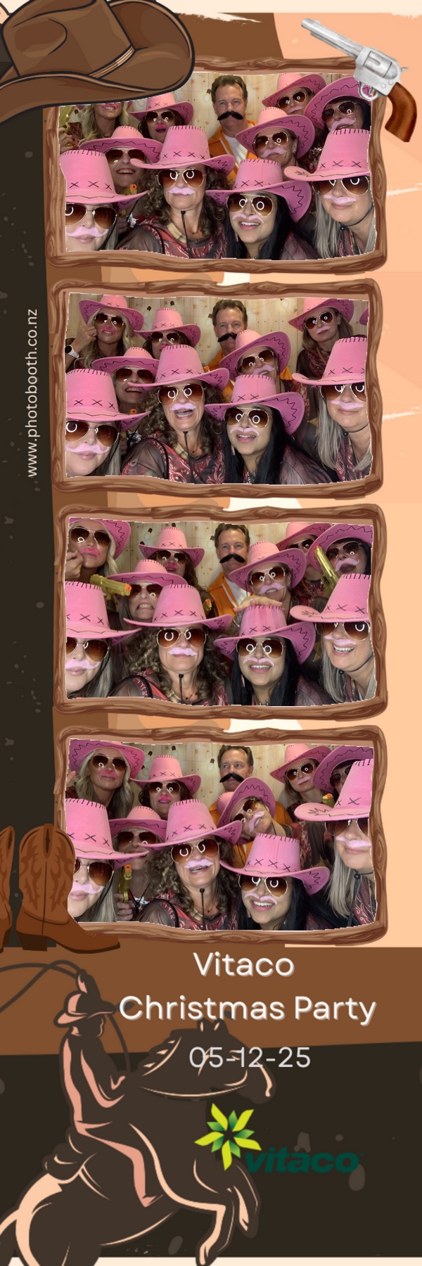 Vitaco Christmas Party | View more photos from the event at gallery.photobooth.co.nz/u/SelfieCentral/Vitaco-Christmas-Party-1