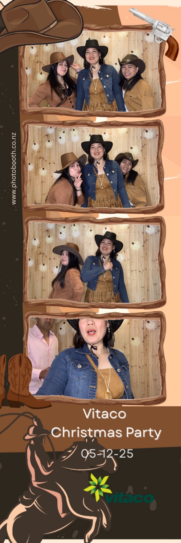 Vitaco Christmas Party | View more photos from the event at gallery.photobooth.co.nz/u/SelfieCentral/Vitaco-Christmas-Party-1