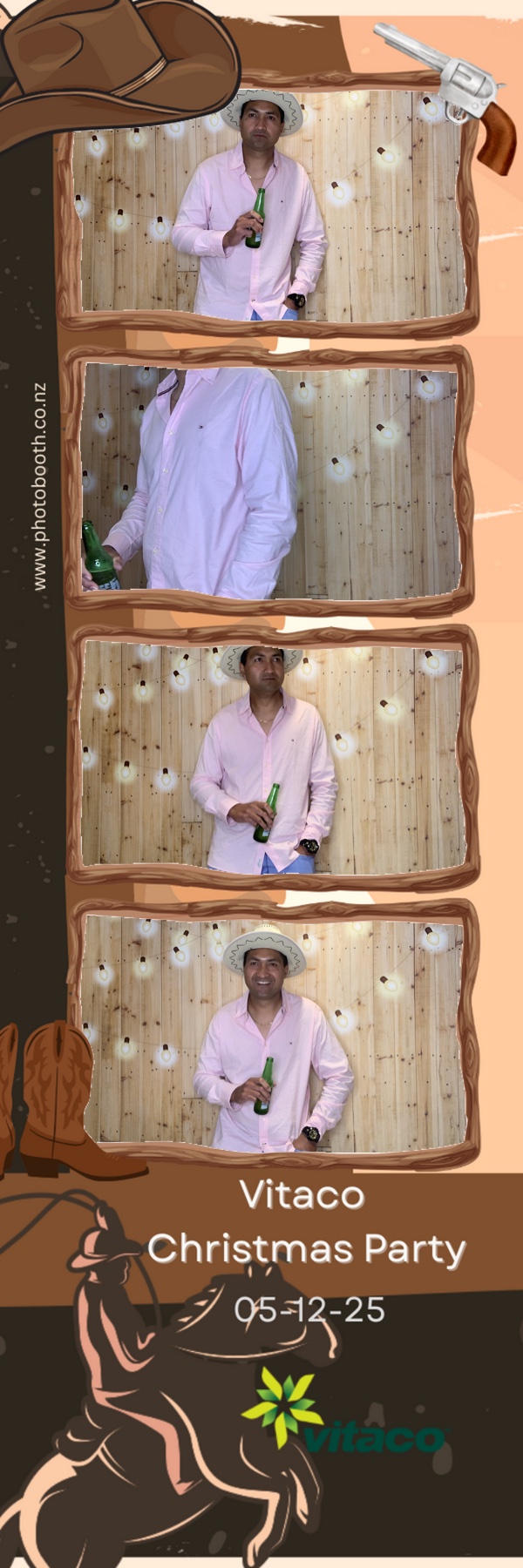 Vitaco Christmas Party | View more photos from the event at gallery.photobooth.co.nz/u/SelfieCentral/Vitaco-Christmas-Party-1