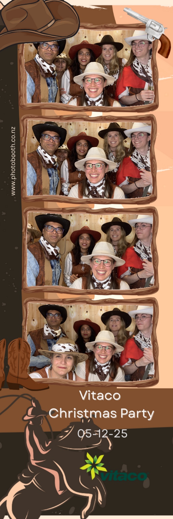 Vitaco Christmas Party | View more photos from the event at gallery.photobooth.co.nz/u/SelfieCentral/Vitaco-Christmas-Party-1